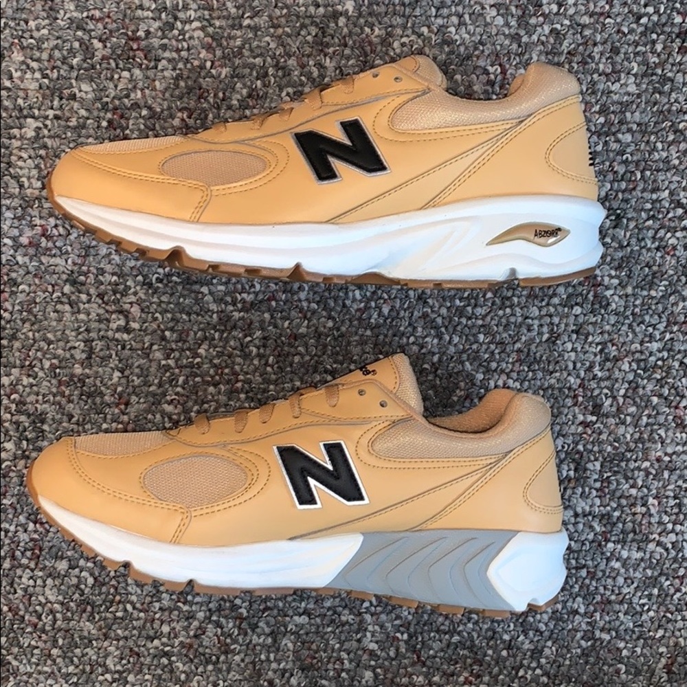 NEW BALANCE 498 ML498KBD Men 9 Mustard RETRO RARE.